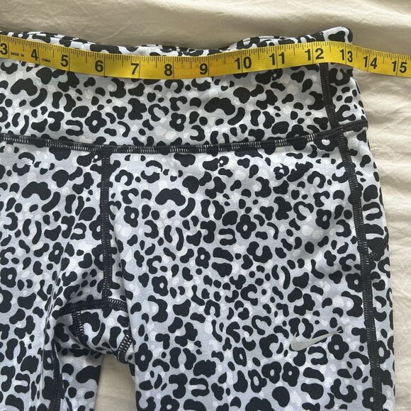 Nike Size Small Leggings Running Crop Mid Rise Stretch Leopard Print - Picture 7 of 9